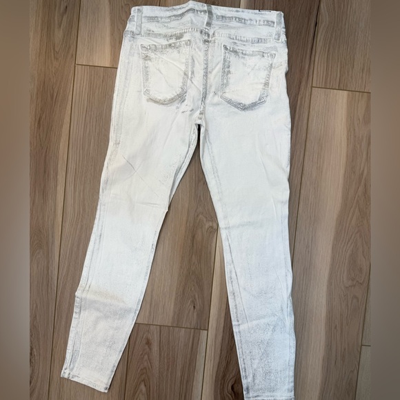 Women's White/Silver Metallic Jeans - Picture 4 of 5